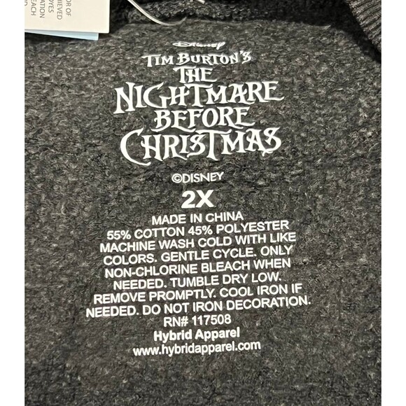 The Nightmare Before Christmas ~ Women’s Sweatshirt ~ Size: 2X ~ NWT - Picture 4 of 5
